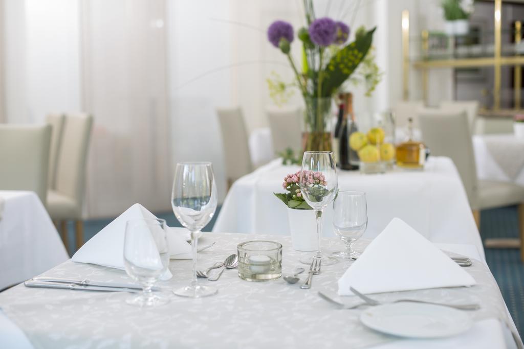 Hotel Zettler Günzburg Екстериор снимка