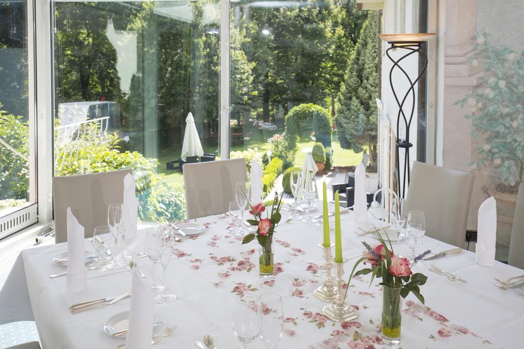 Hotel Zettler Günzburg Екстериор снимка
