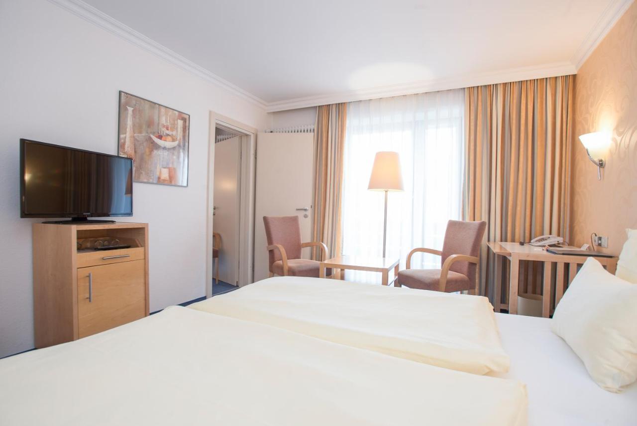 Hotel Zettler Günzburg Екстериор снимка
