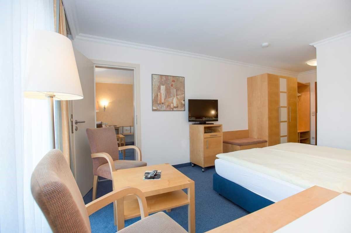 Hotel Zettler Günzburg Екстериор снимка